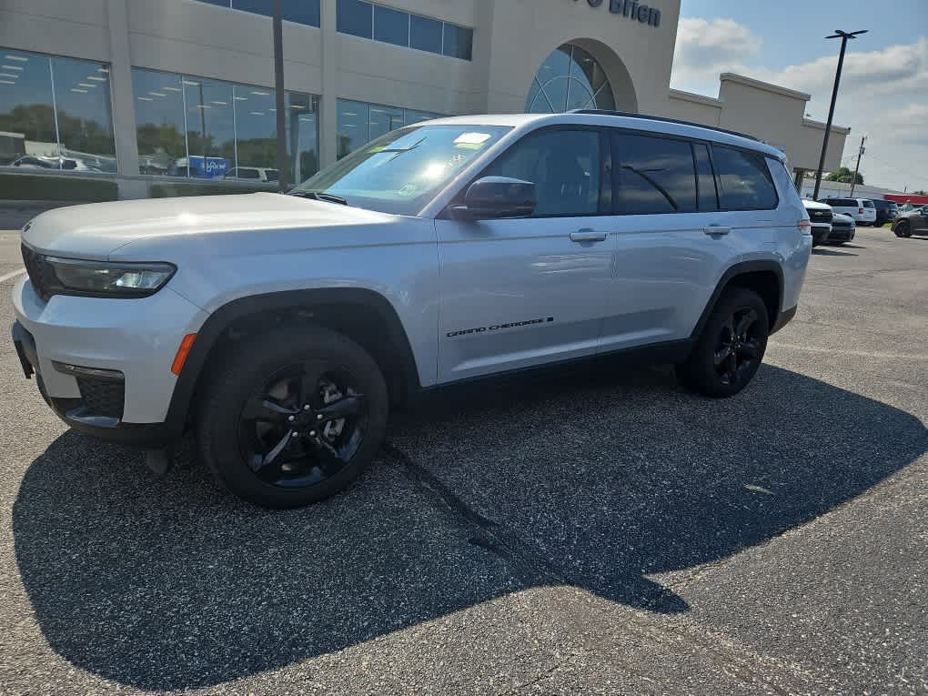 2023 Jeep Grand Cherokee L Limited 4WD