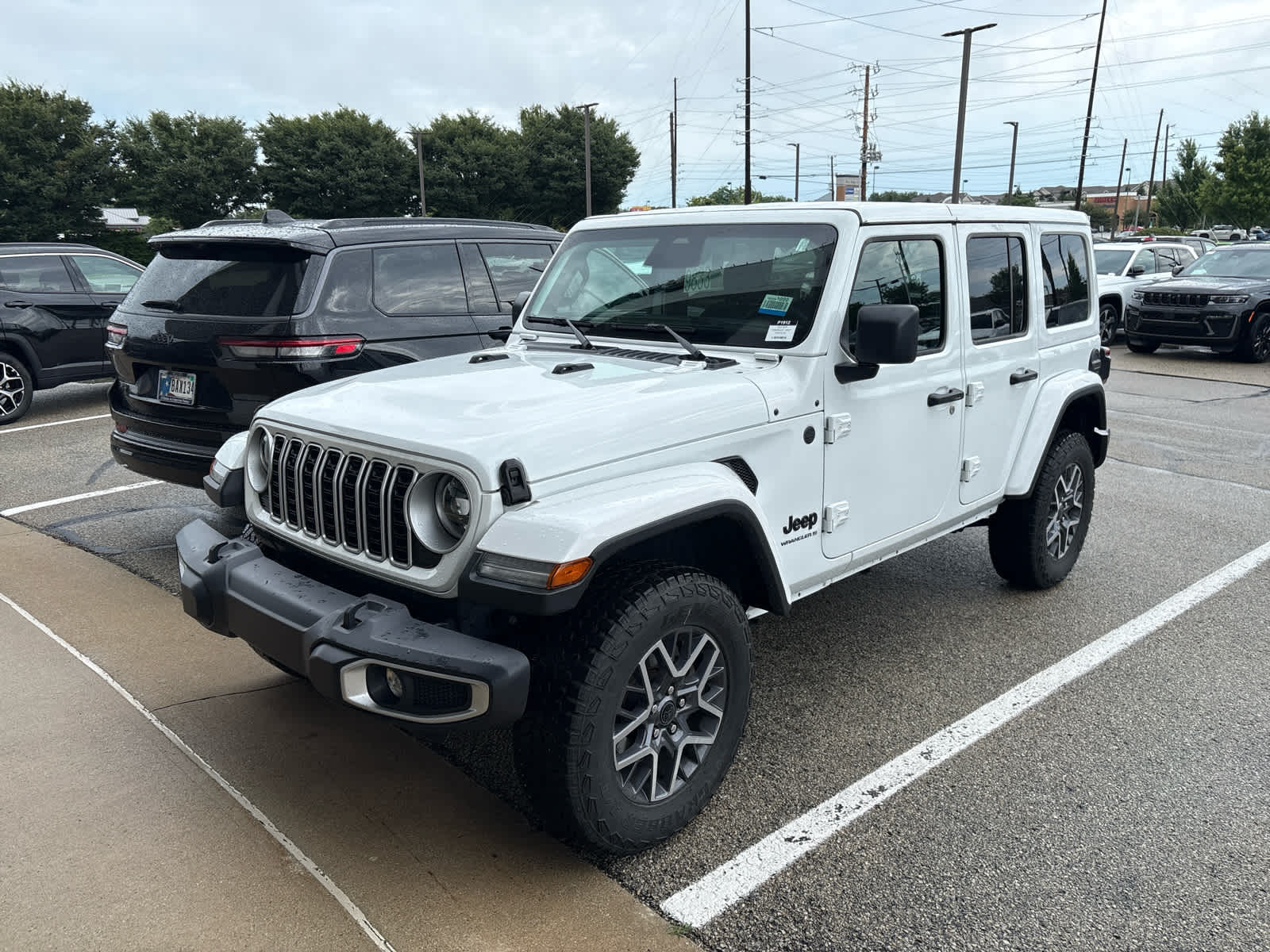 Bright White Clearcoat 2025 Jeep Wrangler SUV / Crossover Four-Wheel Drive Automatic