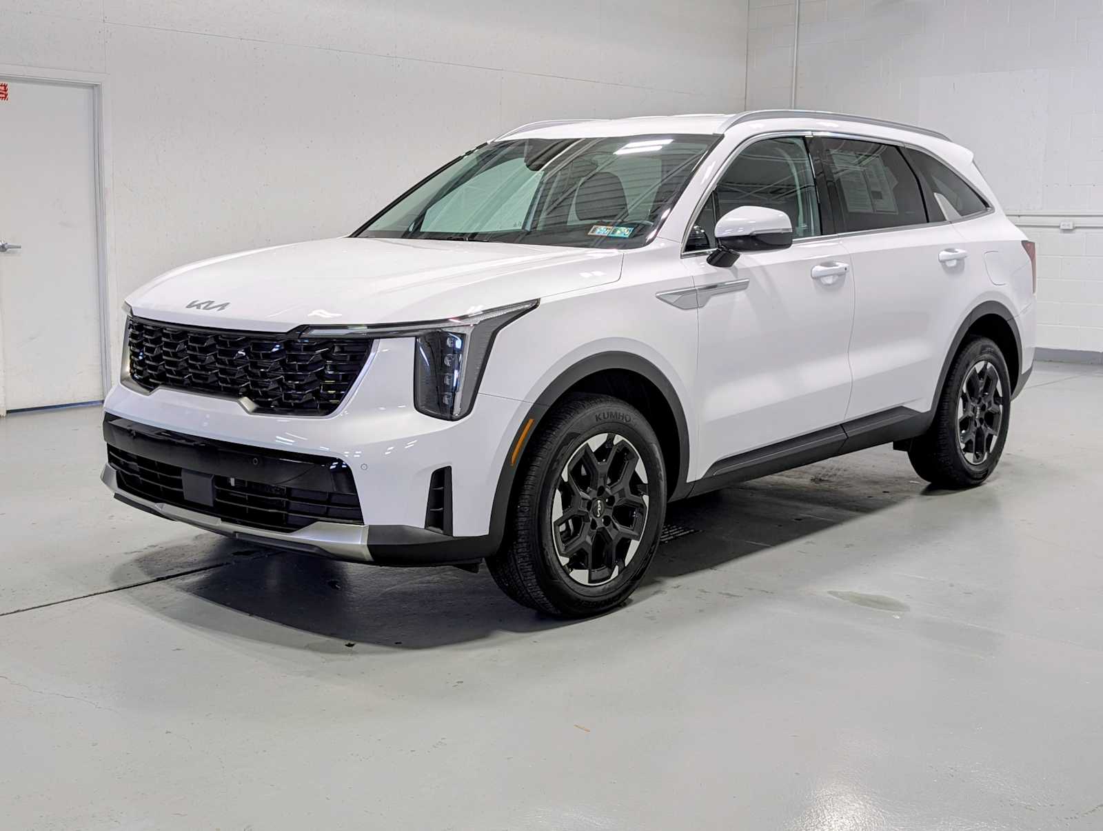Glacial White Pearl 2025 Kia Sorento S AWD SUV / Crossover All-Wheel Drive 8-Speed Automatic