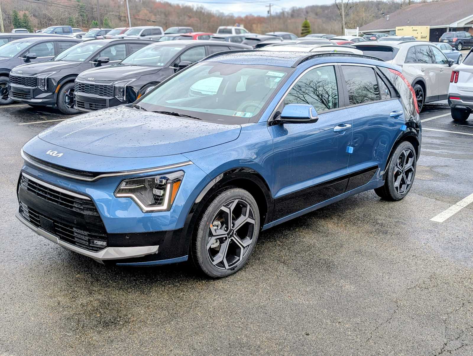 2026 Kia Niro SX Touring FWD