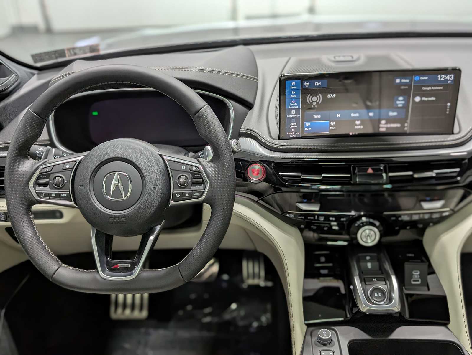 View vehicle photo 5