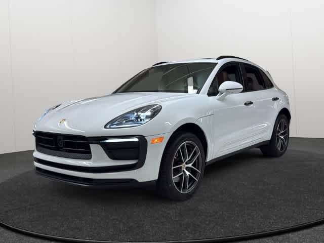 2022 Porsche Macan
