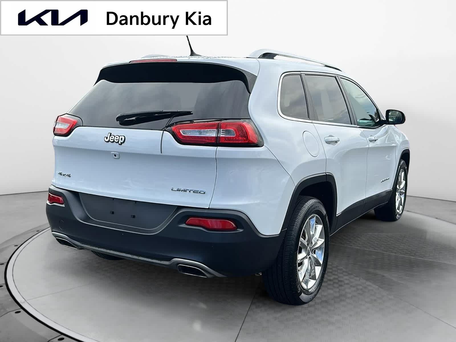 2015 Jeep Cherokee Limited 3