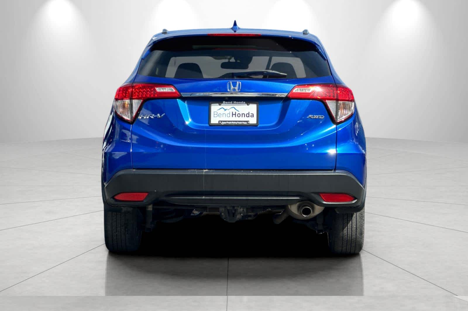 View vehicle photo 7