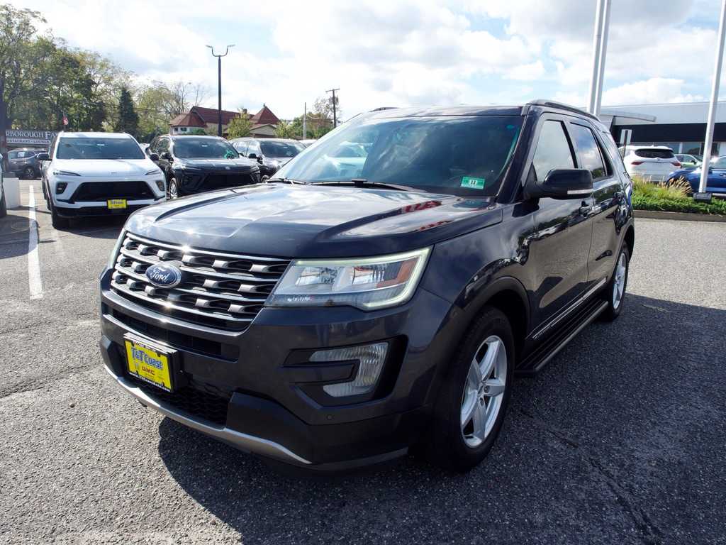 2017 Ford Explorer XLT AWD