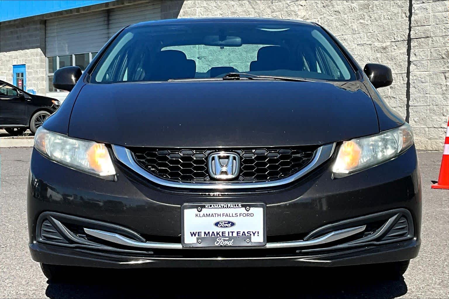 View vehicle photo 6