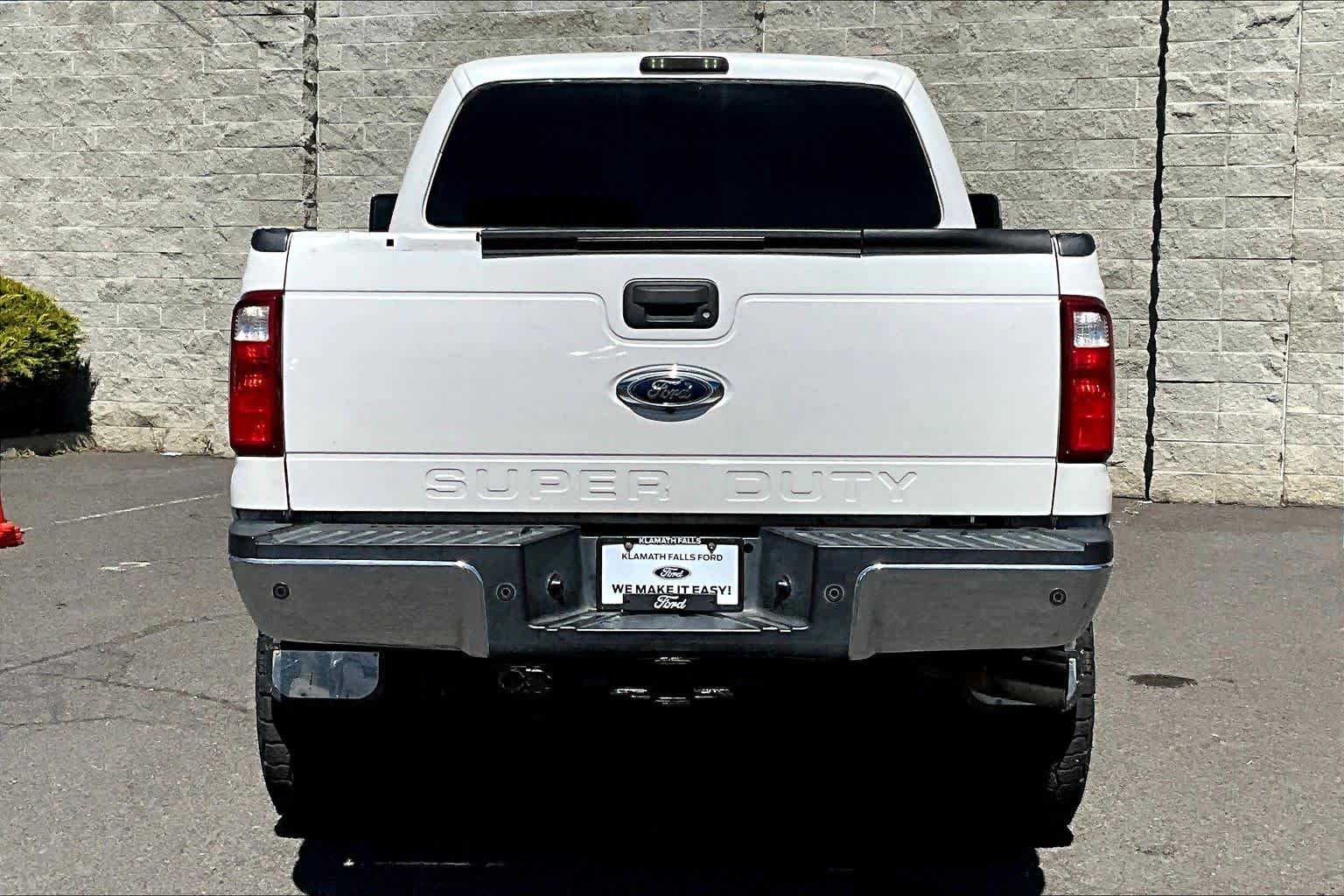 View vehicle photo 5