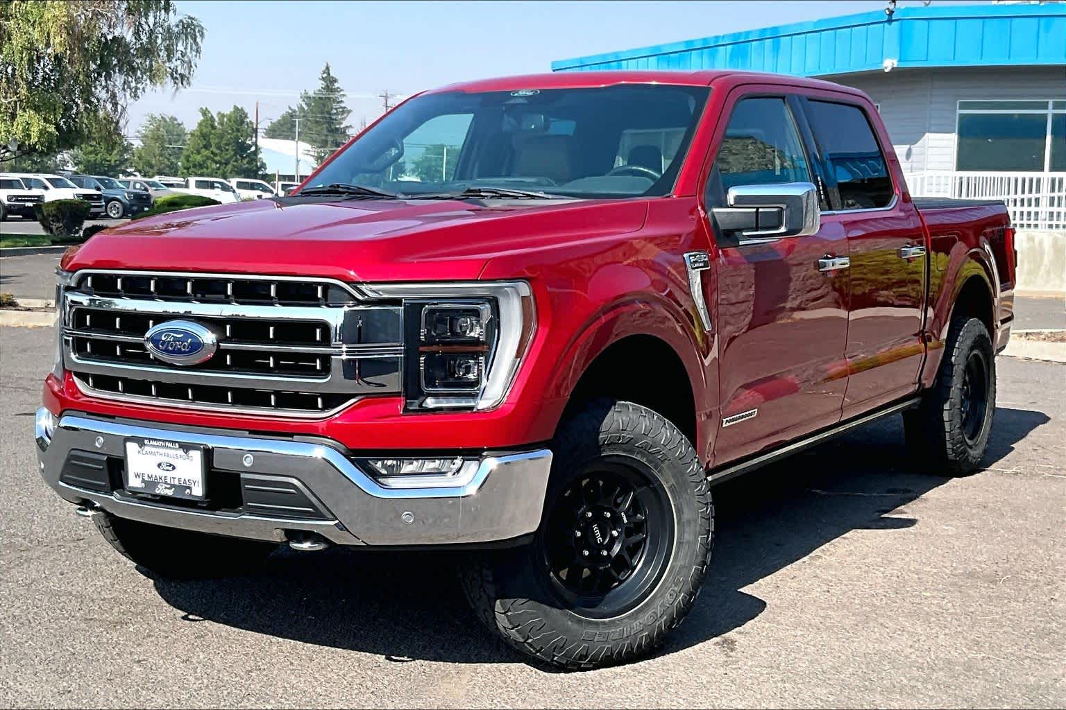 Rapid Red Metallic Tinted Clearcoat 2022 Ford F-150 Pickup Truck Four-Wheel Drive Automatic