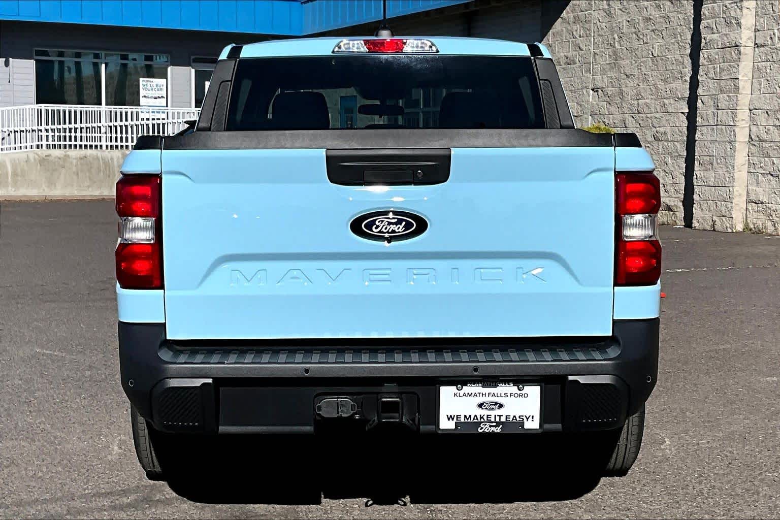 View vehicle photo 5