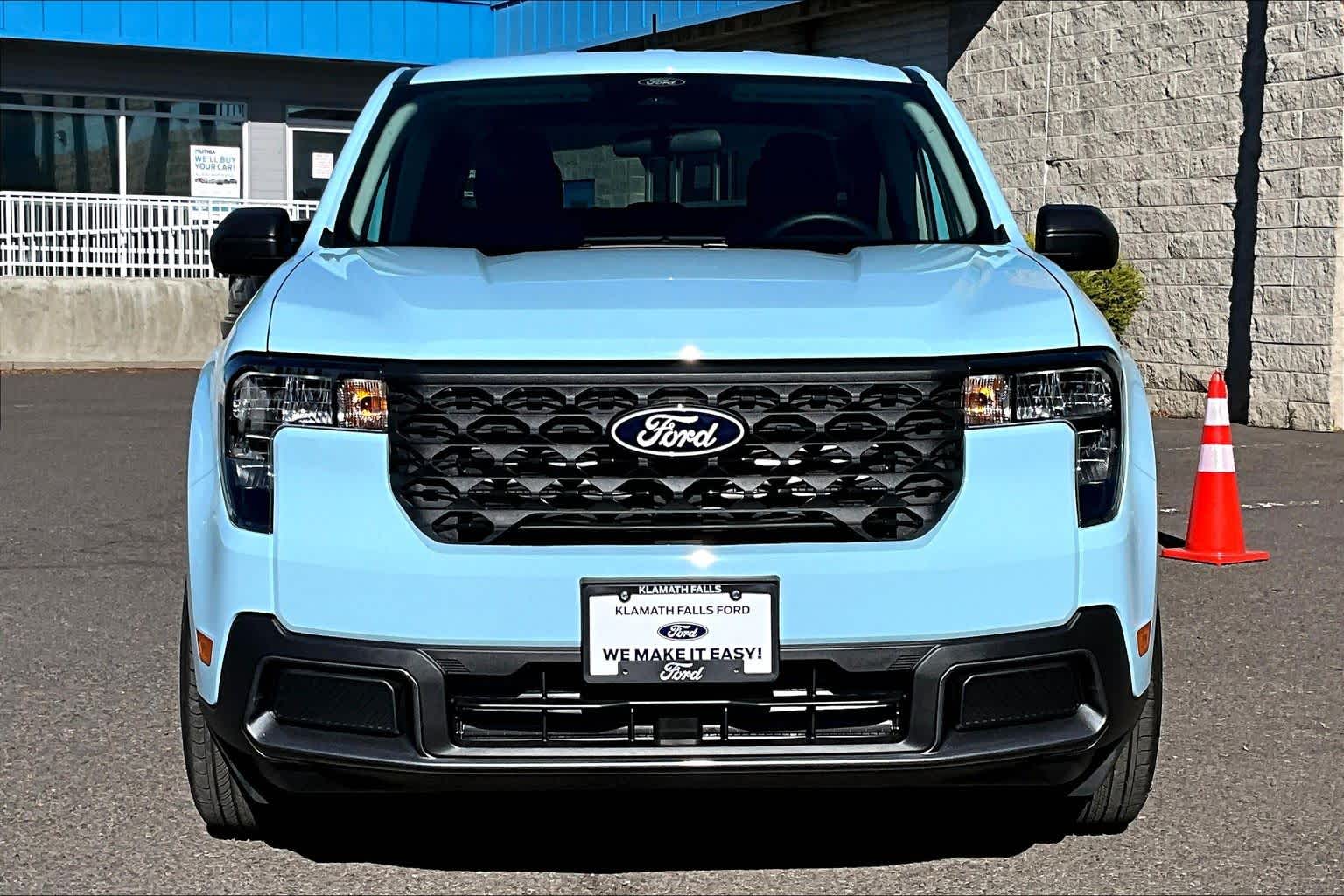 View vehicle photo 6