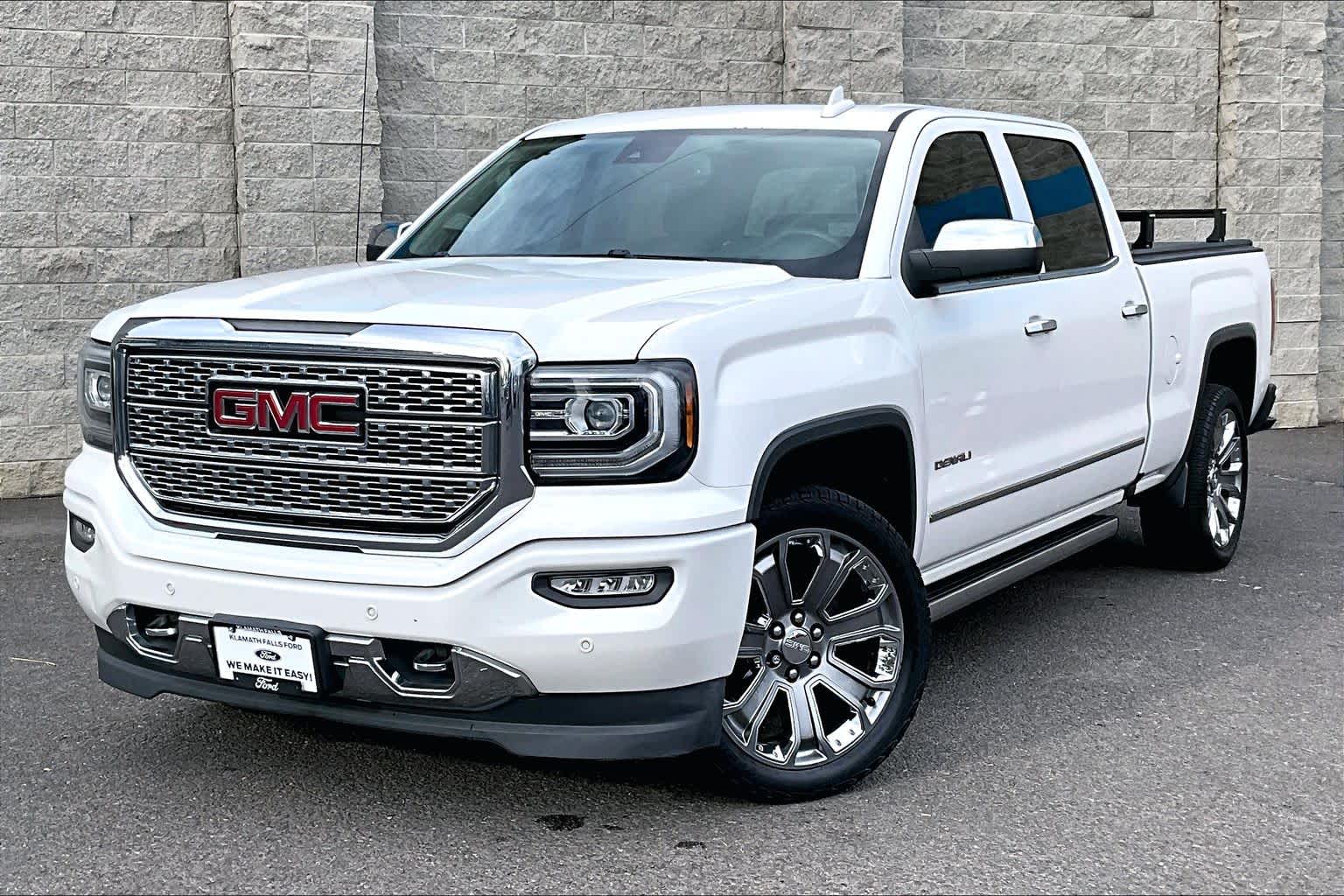 2017 GMC Sierra 1500 Denali Crew Cab 4WD