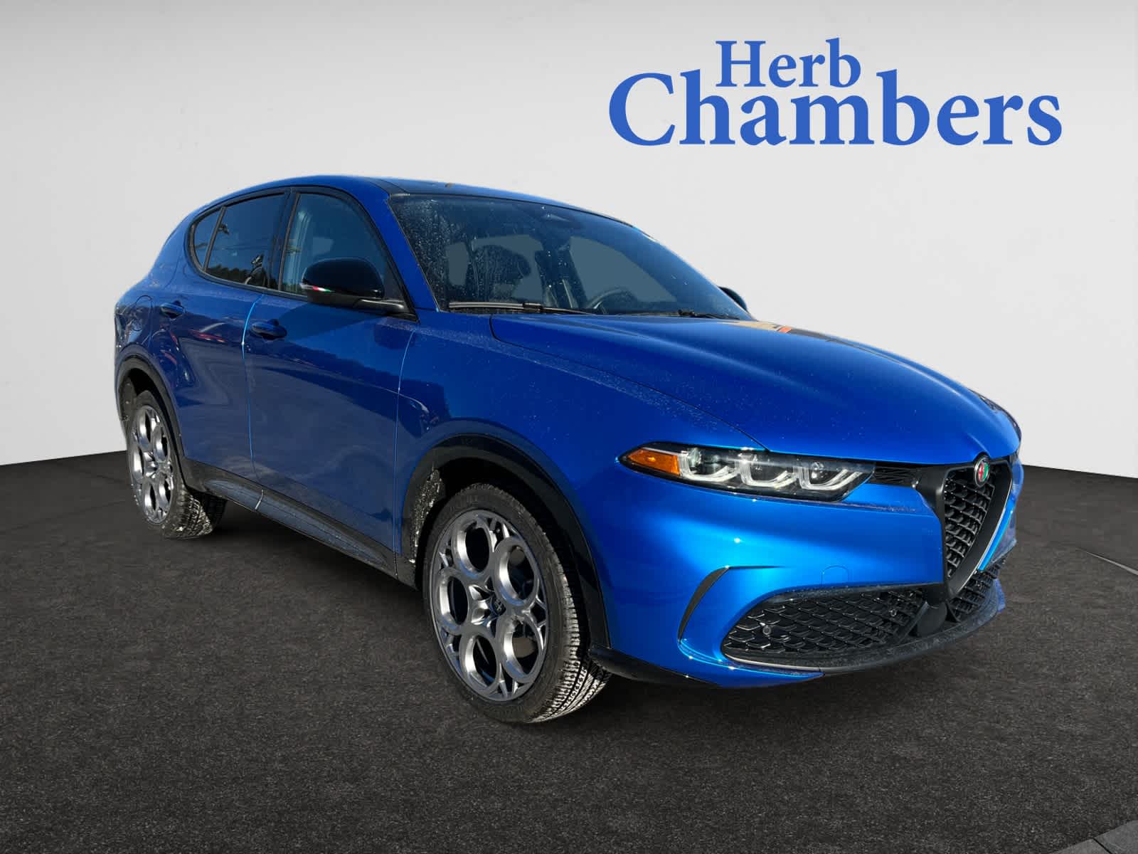 2025 Alfa Romeo Tonale Base's photo