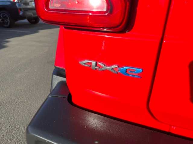 2022 Jeep Wrangler 4xe Unlimited Sahara 5