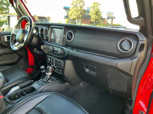 2022 Jeep Wrangler 4xe Unlimited Sahara 25