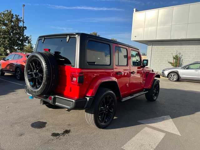 2022 Jeep Wrangler 4xe Unlimited Sahara 8