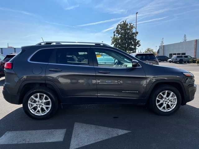 2016 Jeep Cherokee Latitude 10