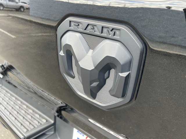 2021 Ram 1500 Big Horn 4x2 Crew Cab 57 Box 6