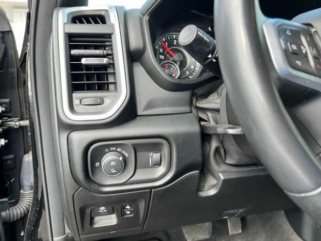 2021 Ram 1500 Big Horn 4x2 Crew Cab 57 Box 28