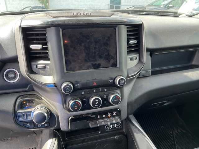 2022 Ram 1500 Big Horn 4x4 Crew Cab 57 Box 31