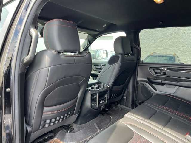 2022 Ram 1500 Big Horn 4x4 Crew Cab 57 Box 18