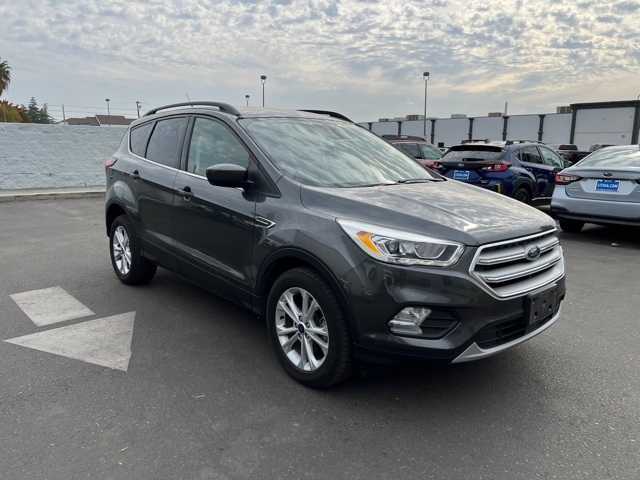 2019 Ford Escape SEL 11