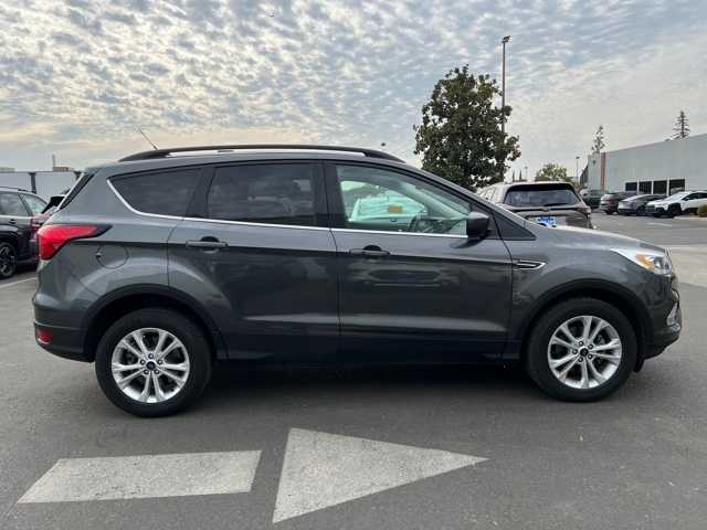 2019 Ford Escape SEL 10