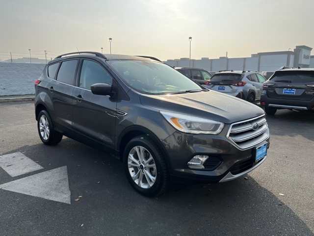 2019 Ford Escape SEL 11