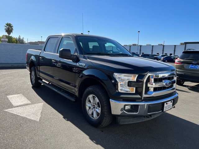 2017 Ford F-150 XLT 4WD SuperCrew 5.5 Box 10