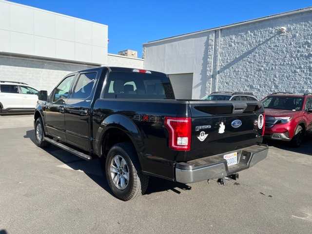 2017 Ford F-150 XLT 4WD SuperCrew 5.5 Box 3