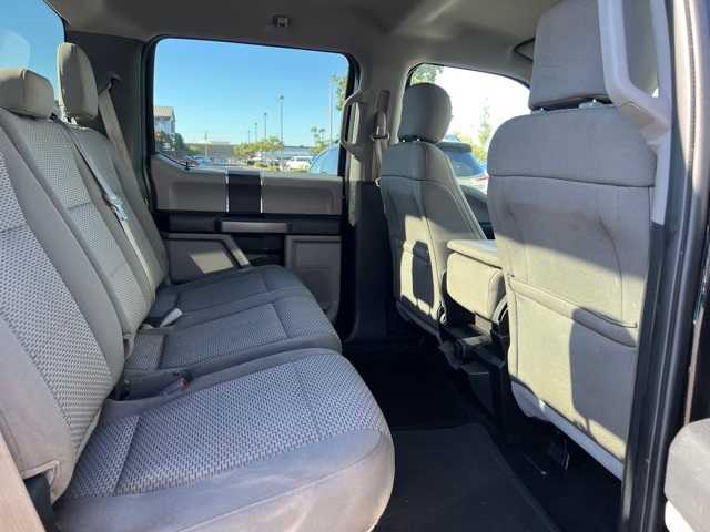 2017 Ford F-150 XLT 4WD SuperCrew 5.5 Box 22