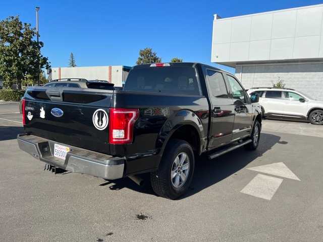 2017 Ford F-150 XLT 4WD SuperCrew 5.5 Box 8