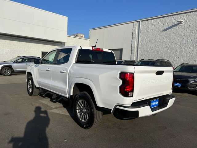 2023 Chevrolet Colorado 2WD LT Crew Cab 3