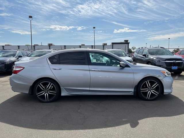 2016 Honda Accord Sport 10