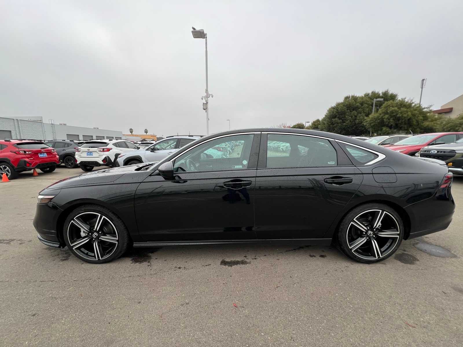 2024 Honda Accord Hybrid Sport photo 2