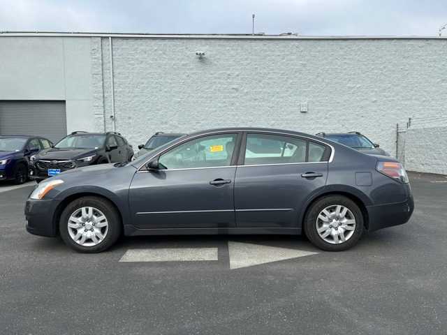 Used 2011 Nissan Altima Base with VIN 1N4AL2AP2BN412726 for sale in Fresno, CA