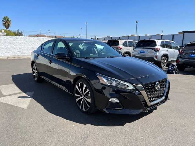 2022 Nissan Altima 2.5 SR 11