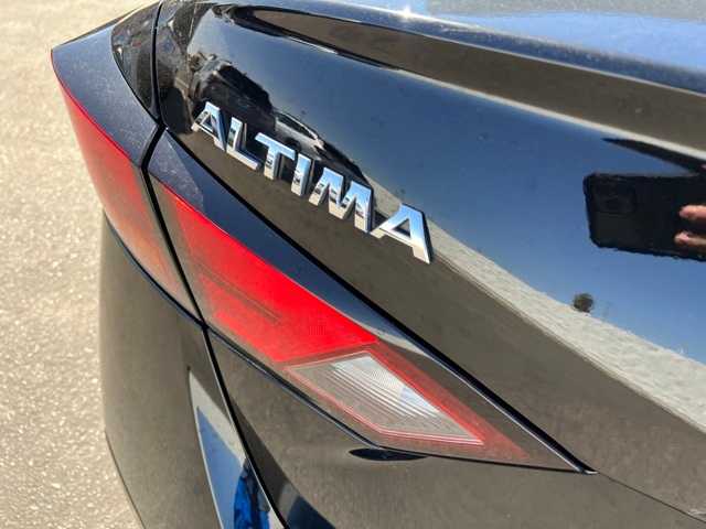 2022 Nissan Altima 2.5 SR 5