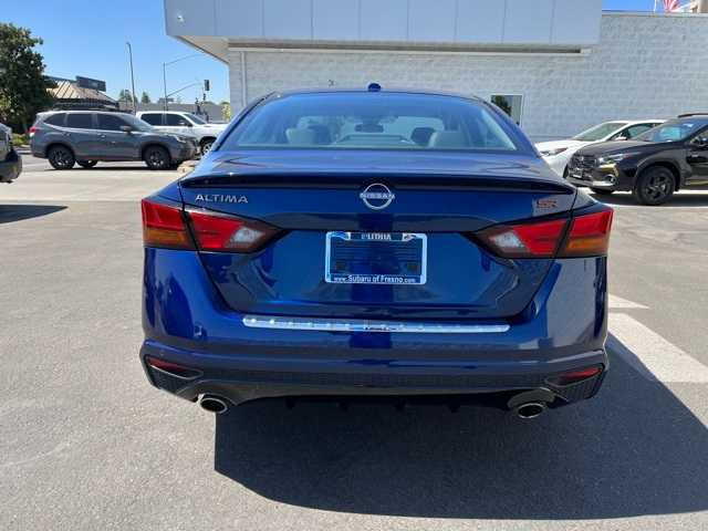 2023 Nissan Altima 2.5 SR 4