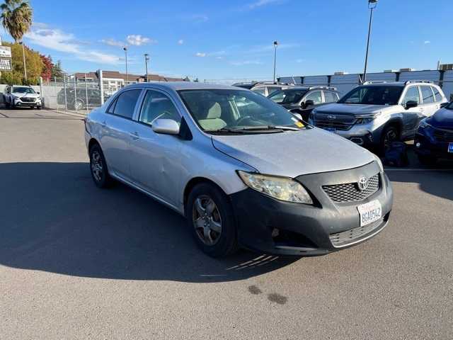 2010 Toyota Corolla LE 10