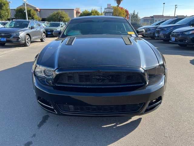 2014 Ford Mustang V6 9