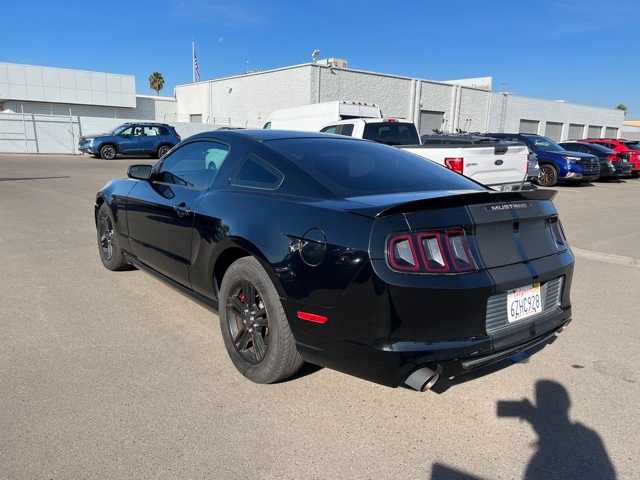 2014 Ford Mustang V6 3