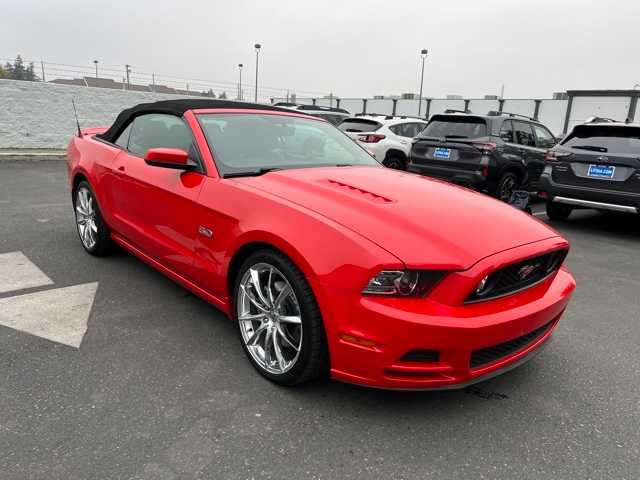 2013 Ford Mustang GT Premium 9