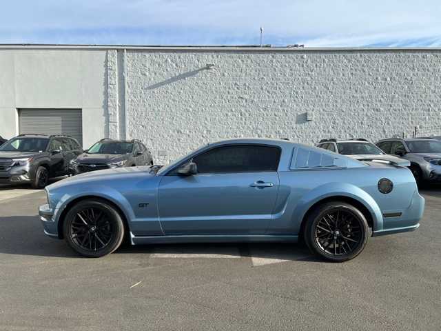 2006 Ford Mustang GT Premium 2