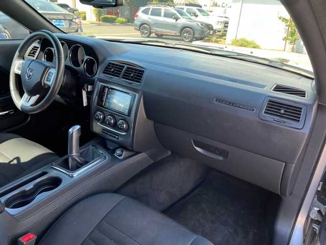 2014 Dodge Challenger R/T 29