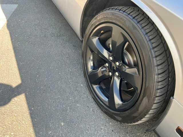 2014 Dodge Challenger R/T 25