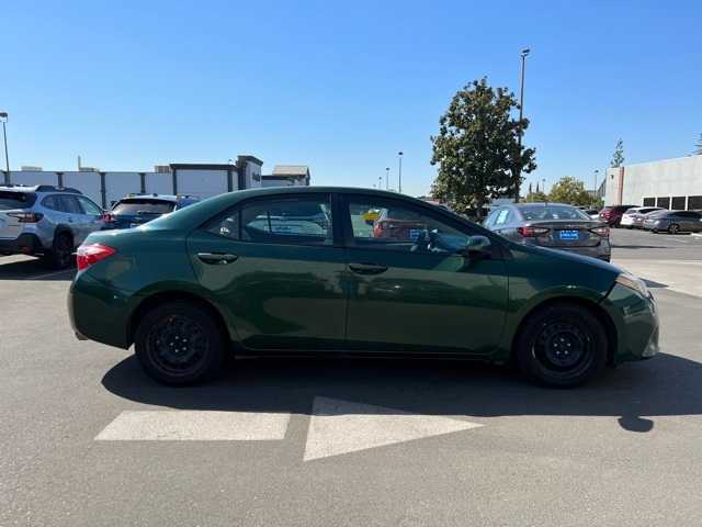 2014 Toyota Corolla LE 9