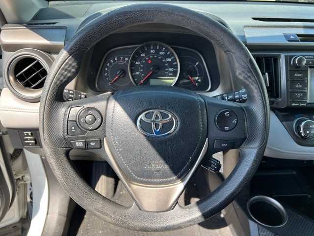 2013 Toyota RAV4 XLE 30