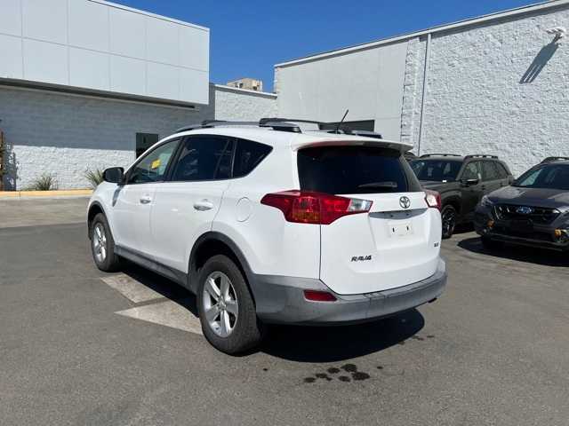 2013 Toyota RAV4 XLE 3