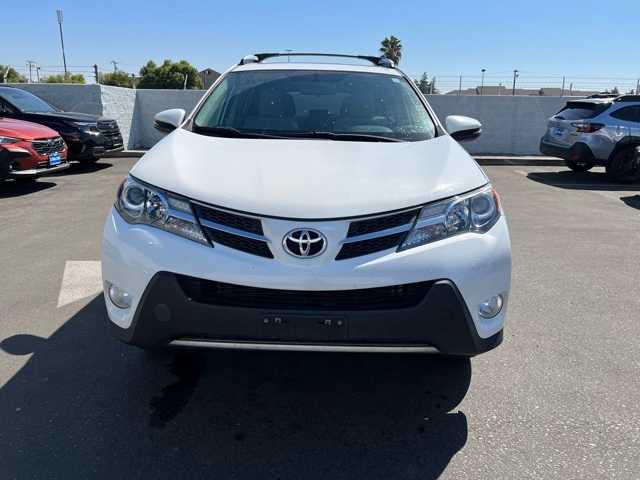 2013 Toyota RAV4 XLE 12