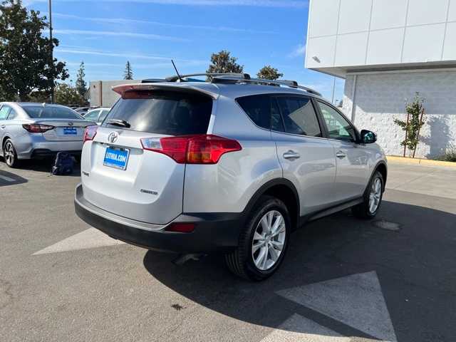 2015 Toyota RAV4 Limited 9